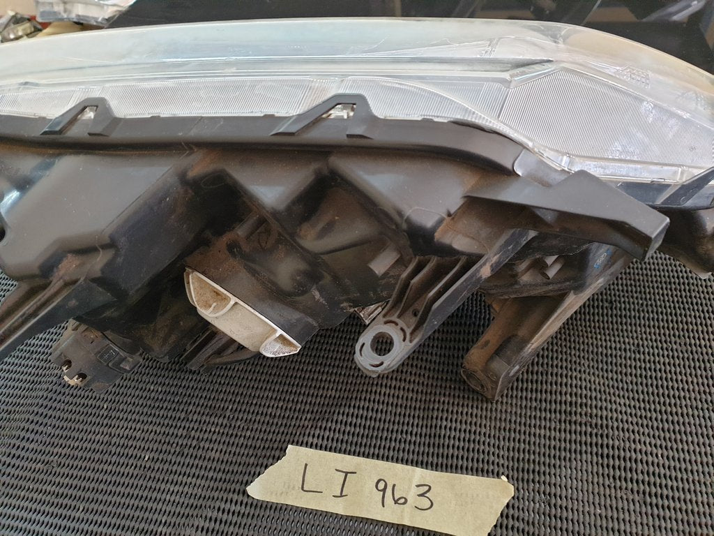 Nissan X-Trail Left Headlight