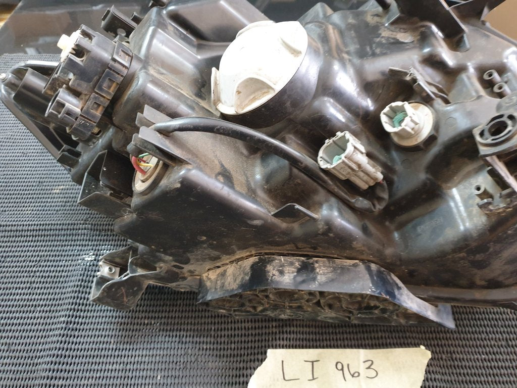 Nissan X-Trail Left Headlight