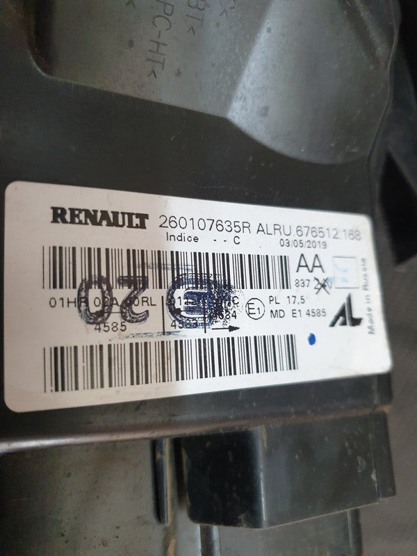 Renault Duster Right Headlight