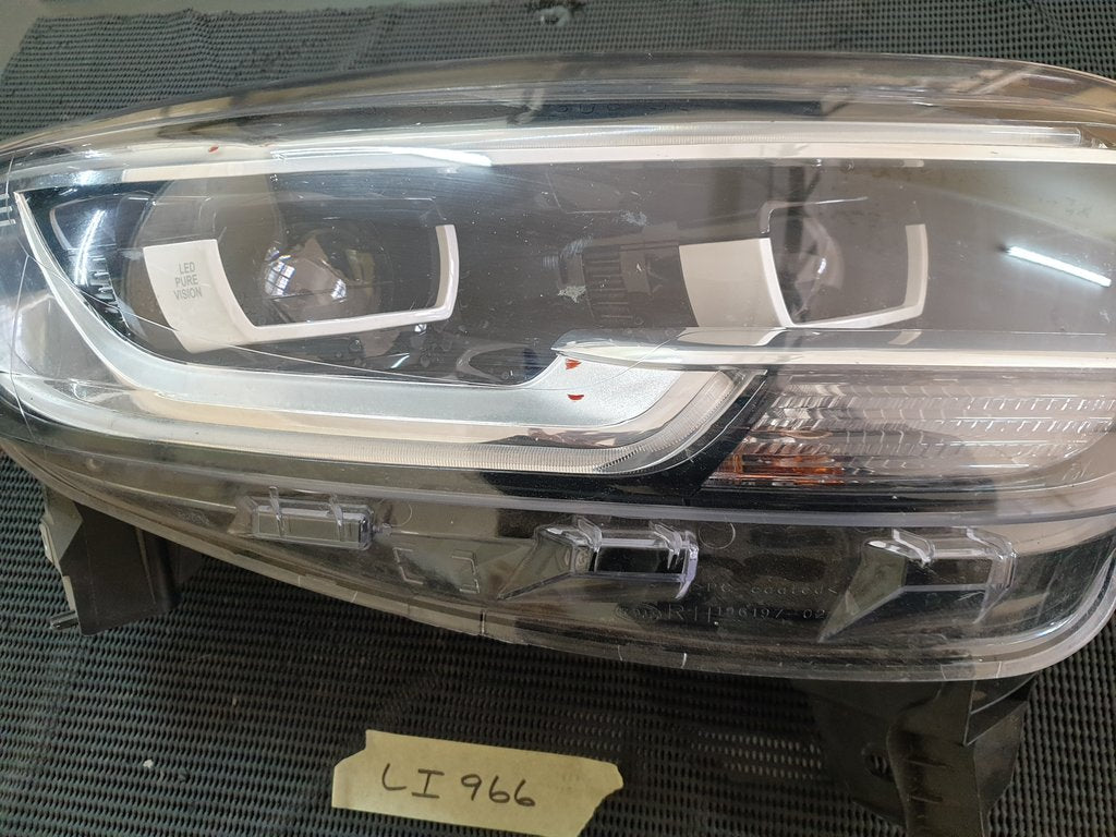 Renault Kadjar Right Headlight