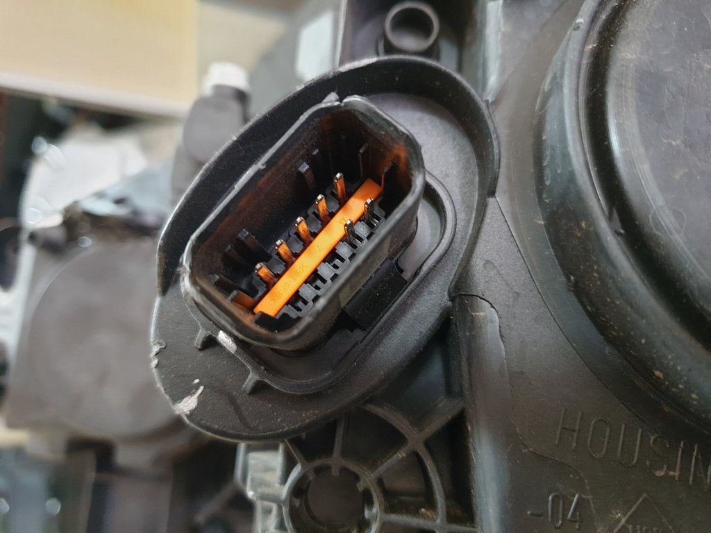 Renault Kadjar Right Headlight