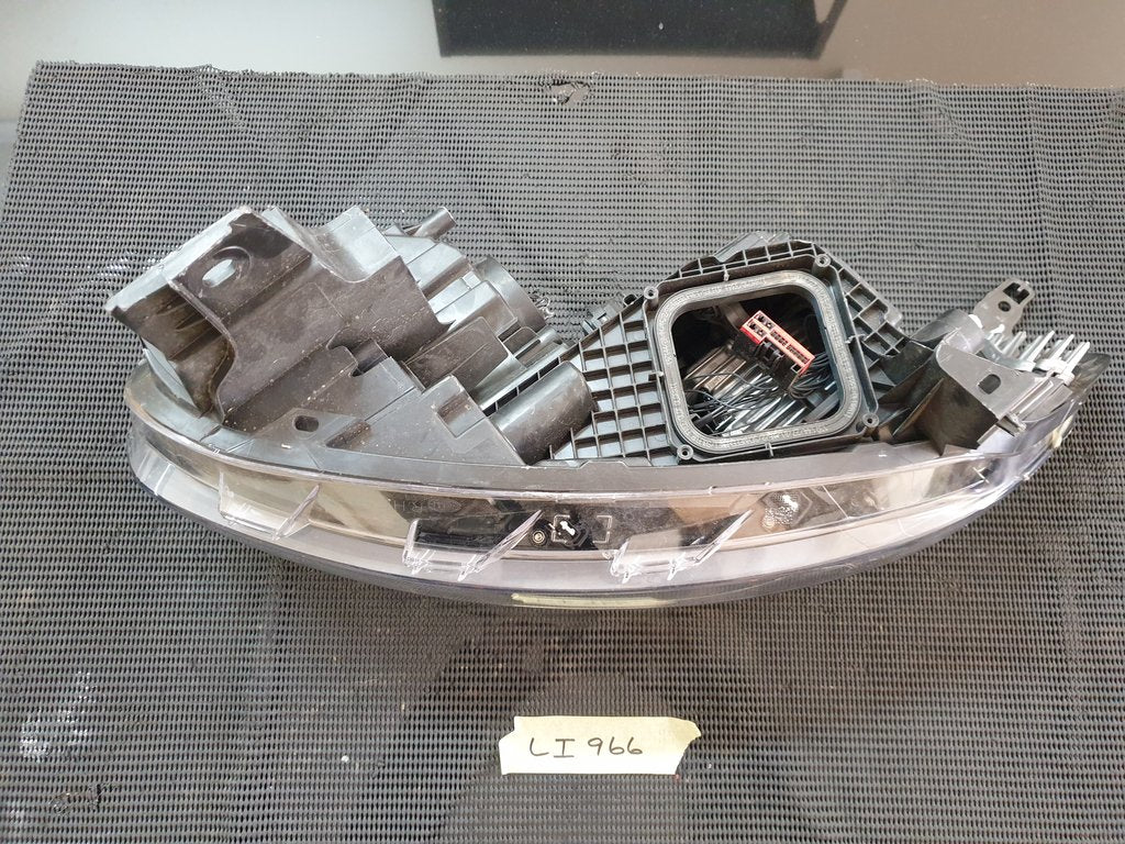 Renault Kadjar Right Headlight