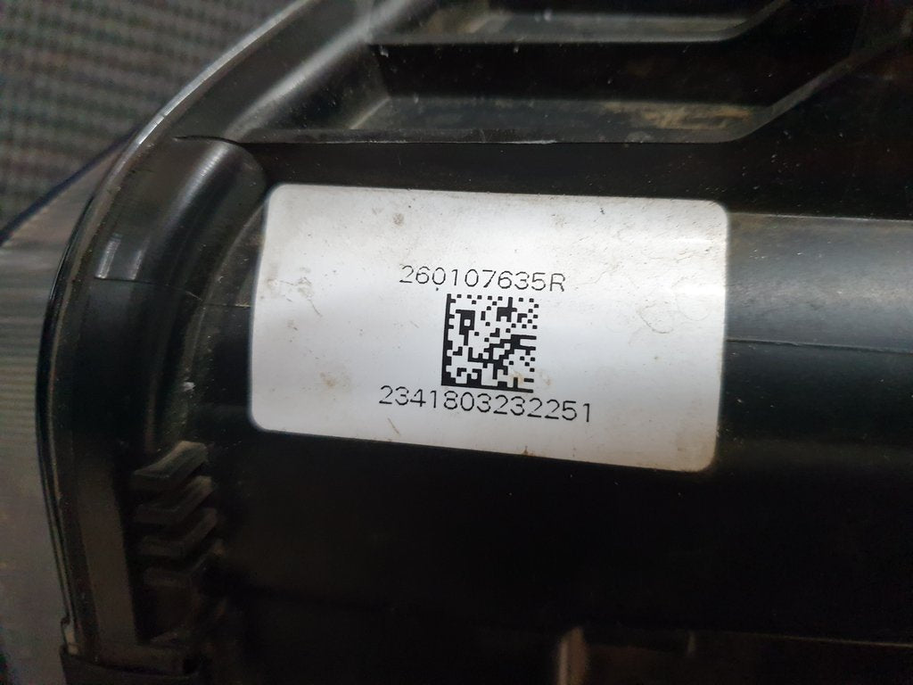Renault Duster Right Headlight