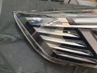 Renault TRAFIC 2.0 DCI Right Headlight