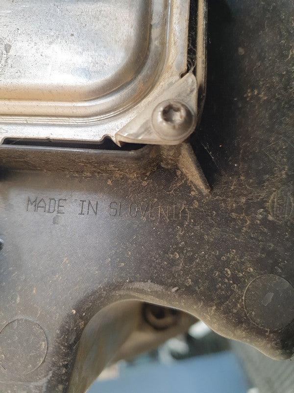 Renault TRAFIC 2.0 DCI Right Headlight