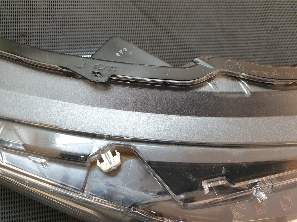 Honda HR-V Right Headlight
