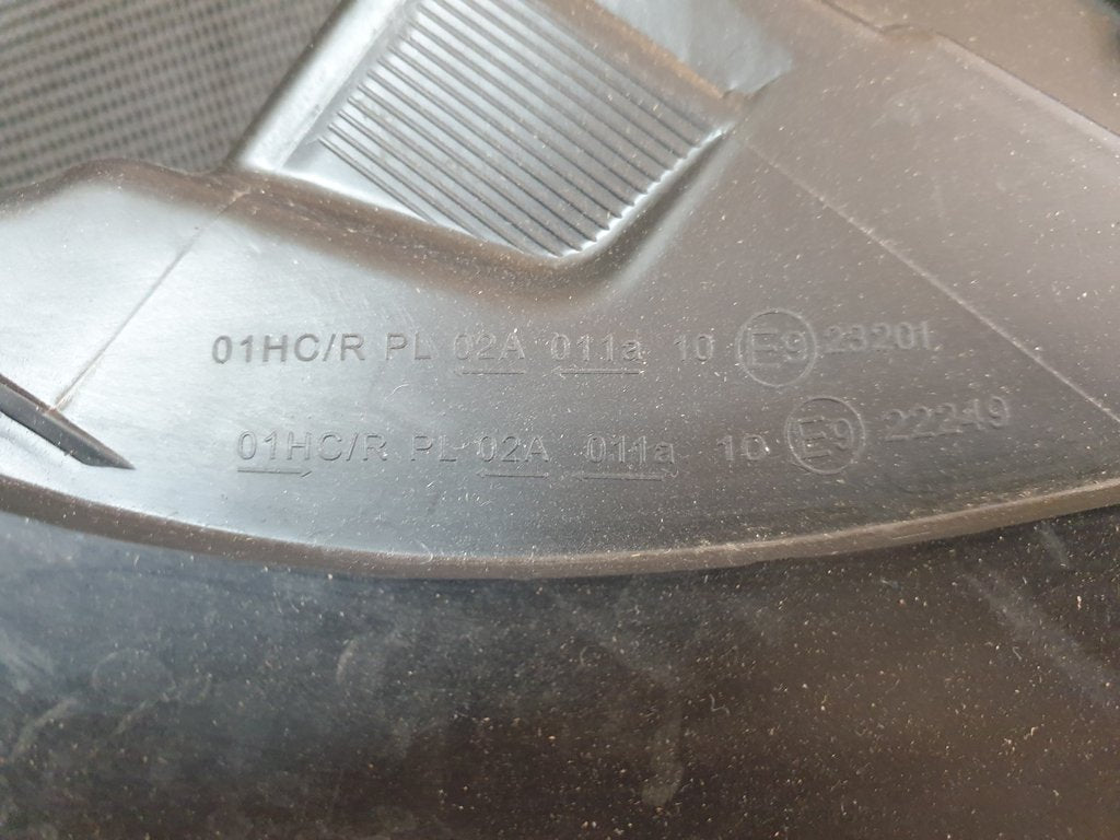 Mahindra XUV300 Right Headlight