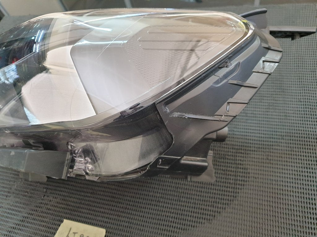KIA Sonet Left Headlight