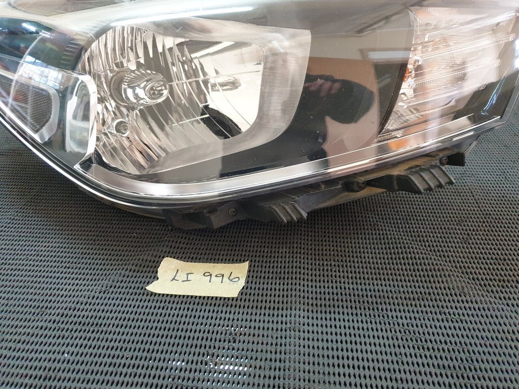 KIA Rio IV Right Headlight