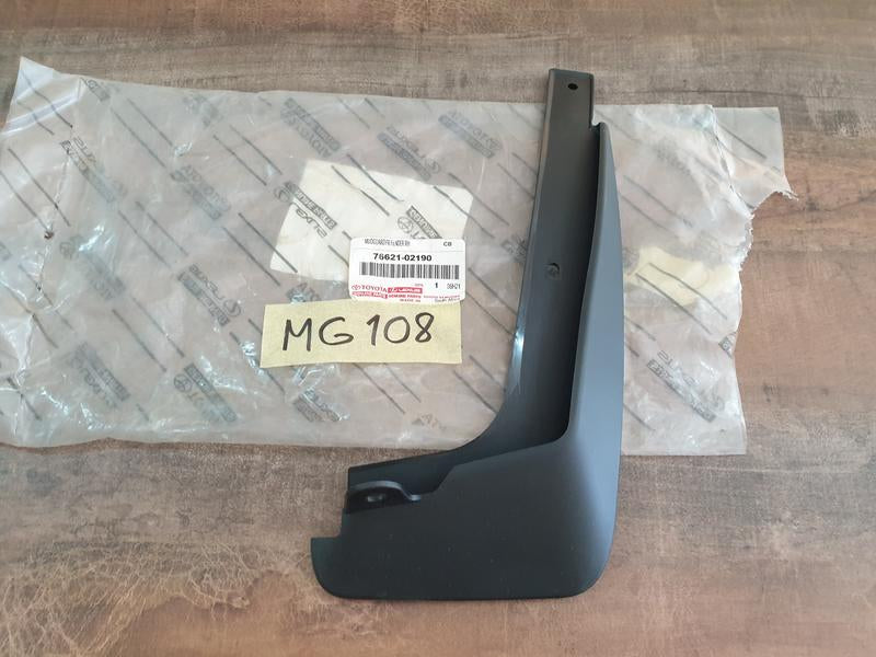 Original New Toyota Corolla Right Front Mudguard