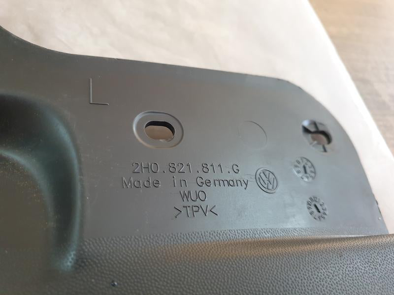 Original New Volkswagen Amarok Left Rear Mudguard