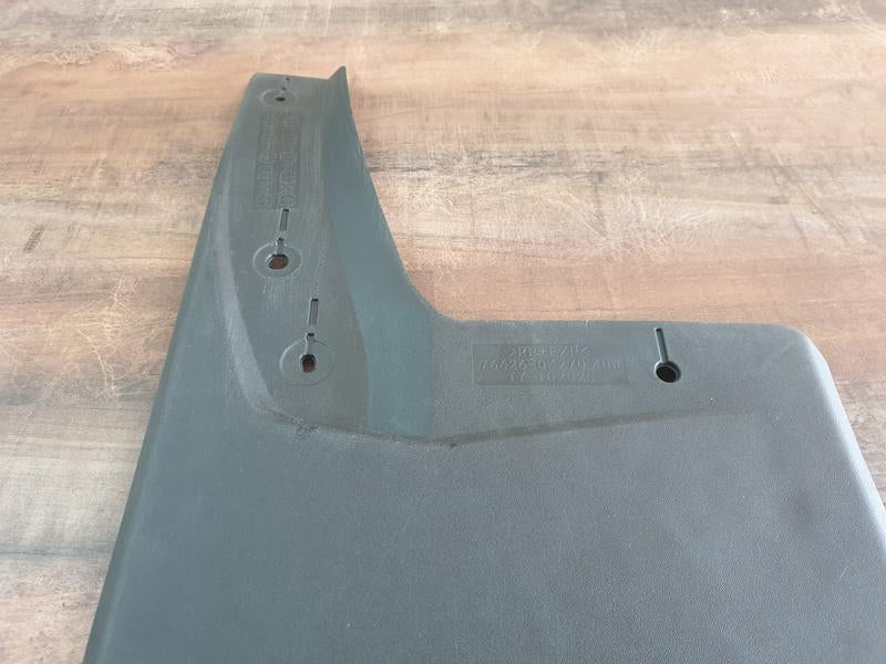Original Used Toyota Hilux Left Rear Mudguard