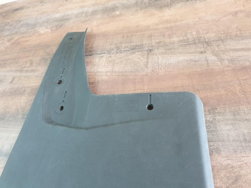 Original Used Toyota Hilux Left Rear Mudguard