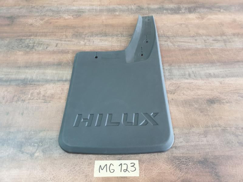 Original Used Toyota Hilux Right Rear Mudguard