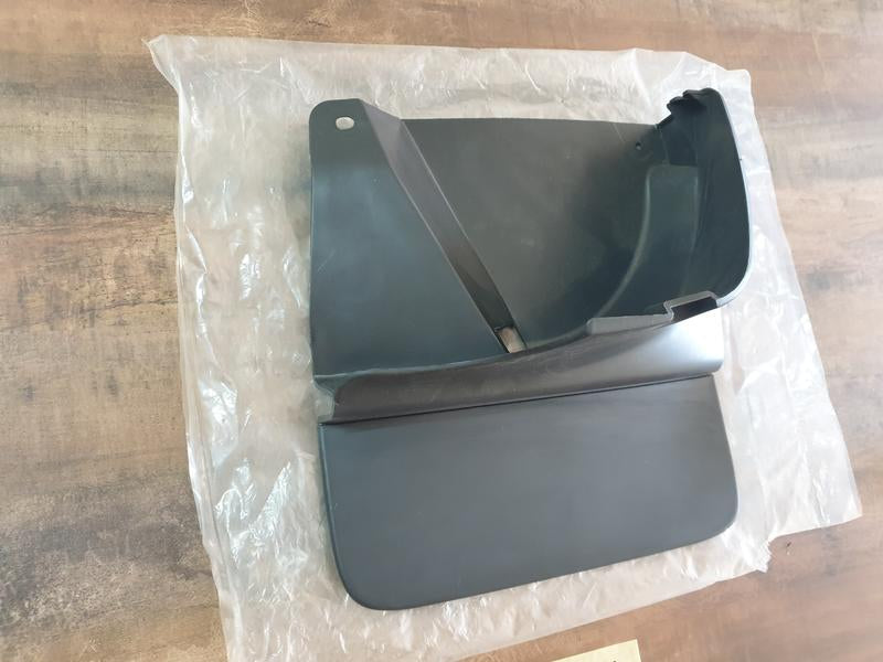 Toyota Aftermarket Land Cruiser Right Rear Mudguard