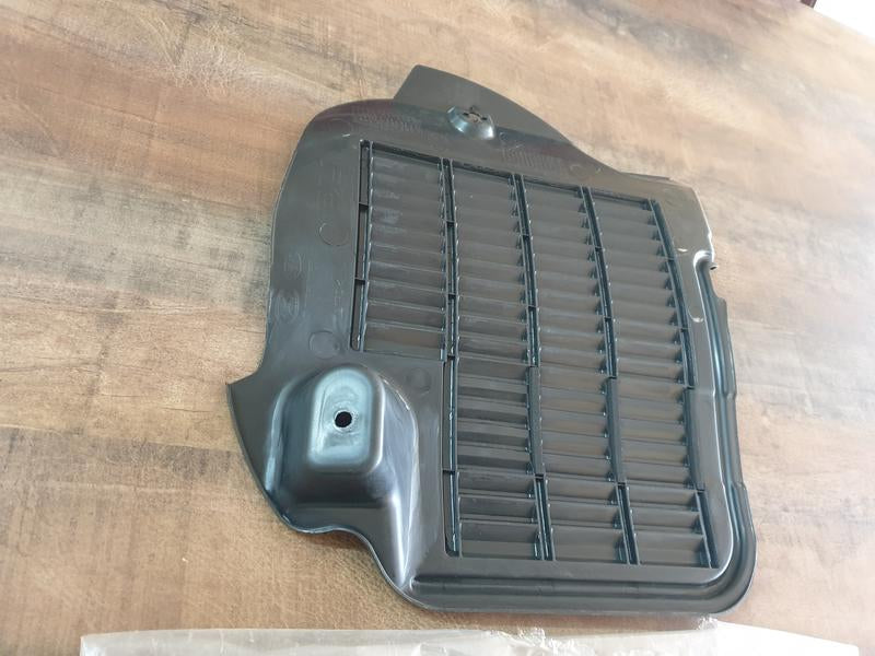 Original New Hyundai H100 Right Front Wheel Guard