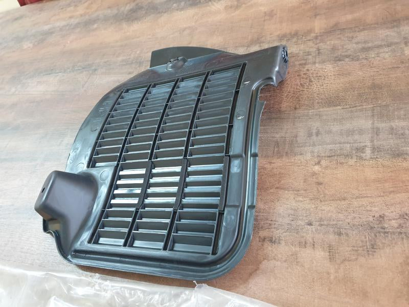 Original New Hyundai H100 Right Front Wheel Guard