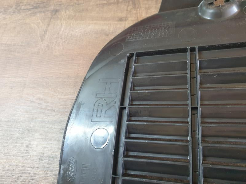 Original New Hyundai H100 Right Front Wheel Guard