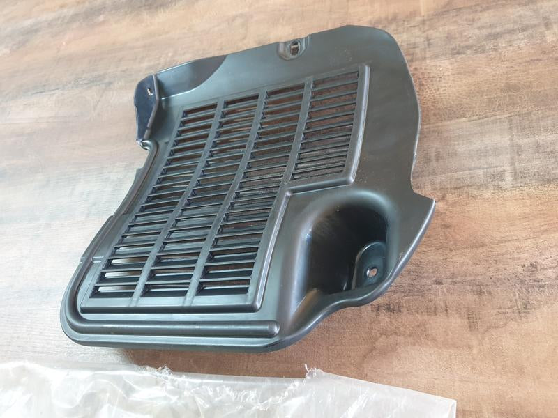 Original New Hyundai H100 Right Front Wheel Guard