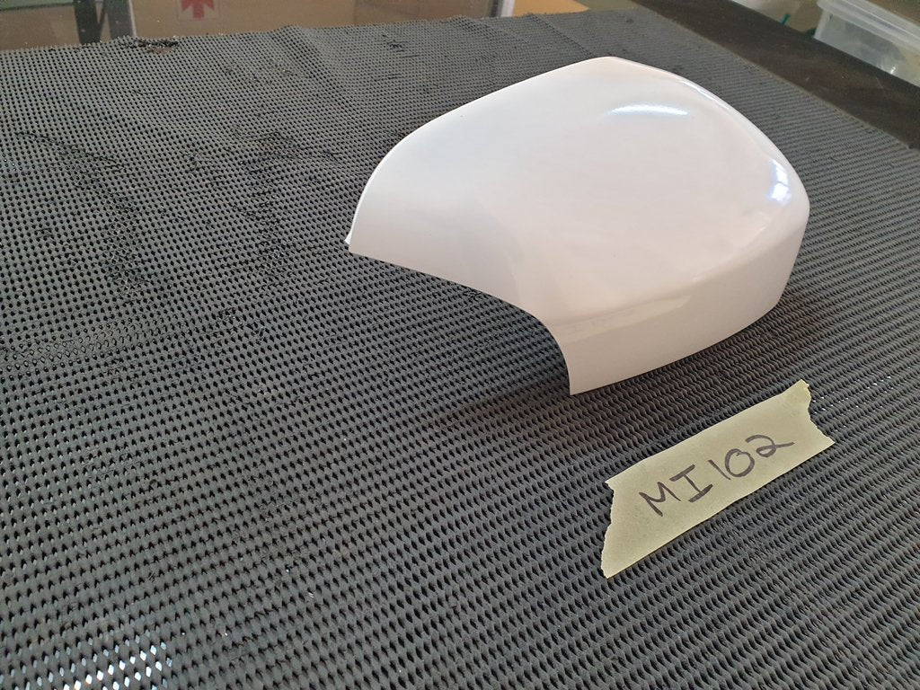 Volvo XC90 Right Outer Mirror Cover Mounting Flap