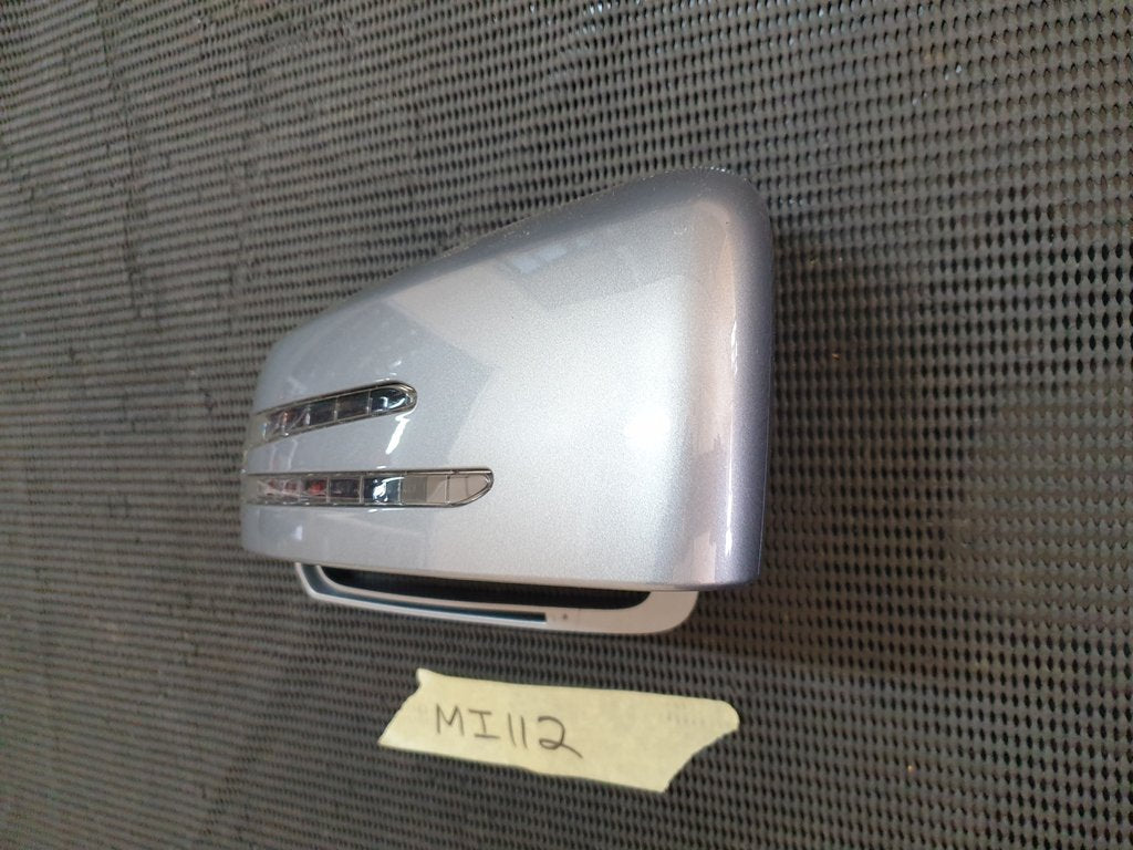 Mercedes-Benz C-Class E-Class W204 W212 Right Outer Mirror Cover and Indicator Light