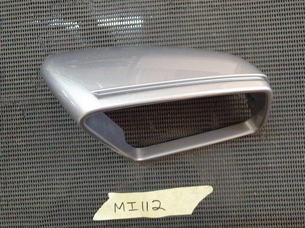 Mercedes-Benz C-Class E-Class W204 W212 Right Outer Mirror Cover and Indicator Light