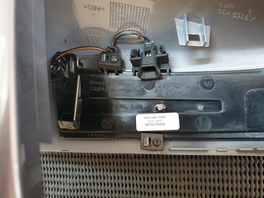 Mercedes-Benz C-Class E-Class W204 W212 Right Outer Mirror Cover and Indicator Light