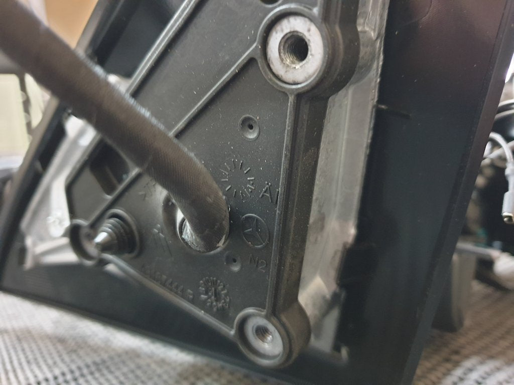 Mercedes-Benz C-Class W204 Right Outer Mirror Base