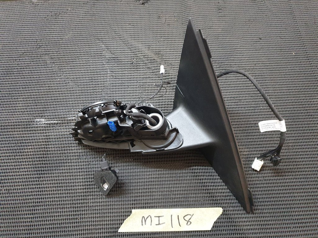 Mercedes-Benz C-Class W204 Right Outer Mirror Base