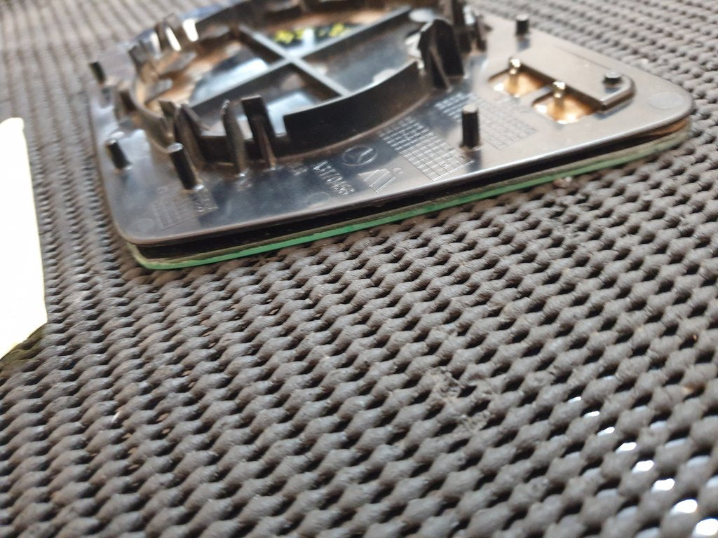 Mercedes-Benz C-Class, GLC W205, W253 Right Outer Mirror Glass