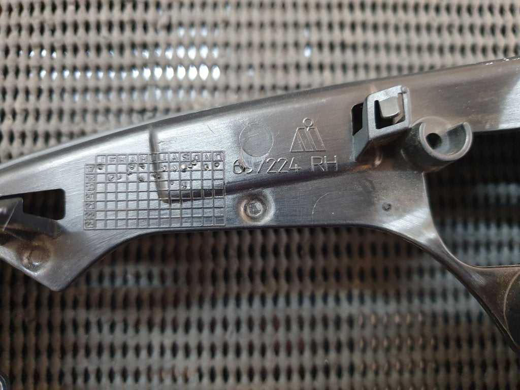 Mercedes-Benz GLE W167 Right Outer Mirror Frame