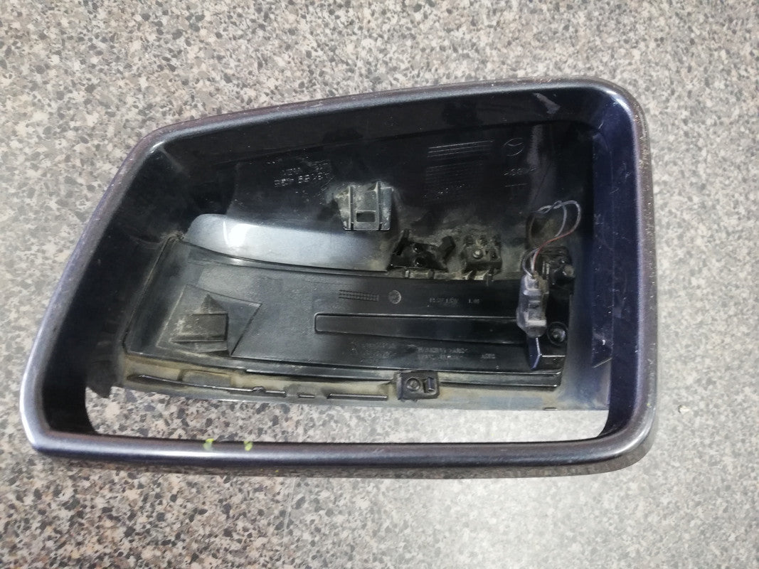 Mercedes-Benz A-Class, B-Class, C-Class, E-Class, CLA, CLS, S-Class, GLA, ML, GLE W176, W246, W204, W212, W207, W117, W218, W221, X156, W164, W166 2010, 2011, 2012, 2013, 2014 Left Outer Mirror Cover with Indicator Light