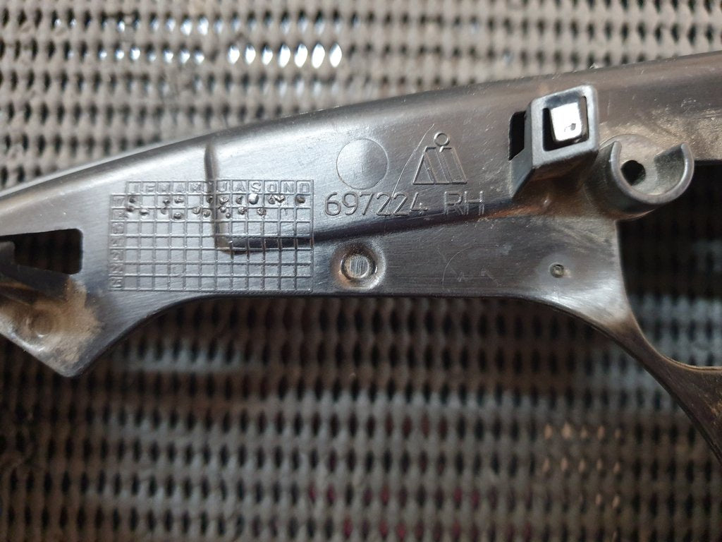 Mercedes-Benz GLE W167 Right Outer Mirror Frame