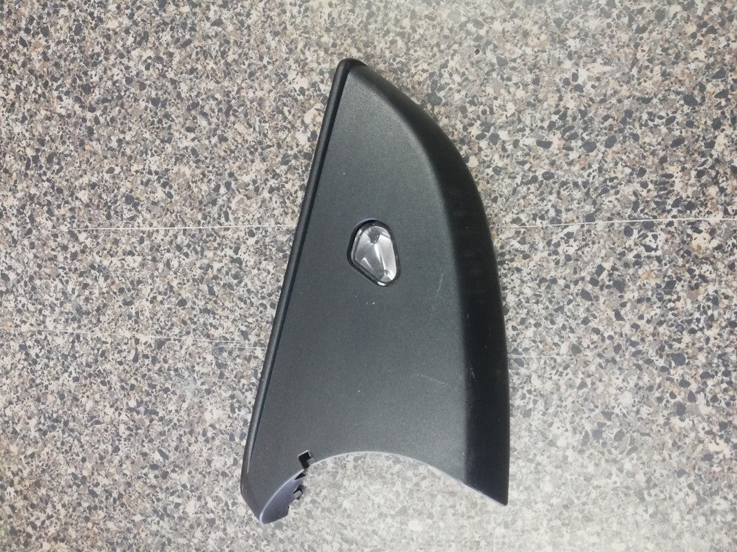 Mercedes-Benz C-Class CL CLS E-Class S-Class  W204 W207 W212 W216 W218 W221 Right Outer Mirror Cover Lower