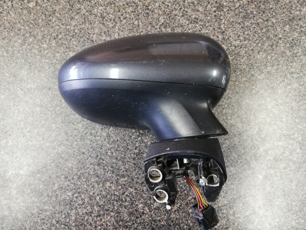 Kia RIO III 2016 Right Outer Mirror Incomplete, Base damaged