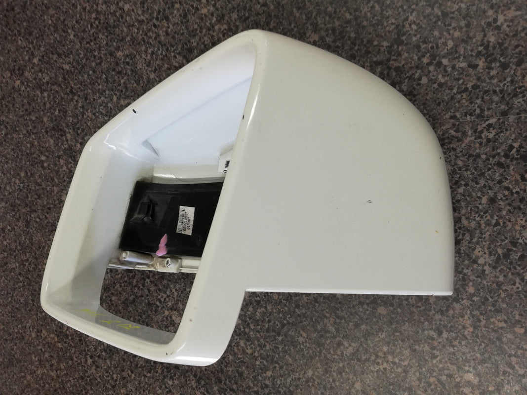 Mercedes-Benz A-Class, B-Class, C-Class, E-Class, CLA, CLS, S-Class, GLA, ML, GLE W176, W246, W204, W212, W207, W117, W218, W221, X156, W164, W166 2010, 2011, 2012, 2013, 2014 Left Outer Mirror Cover, Broken Indicator