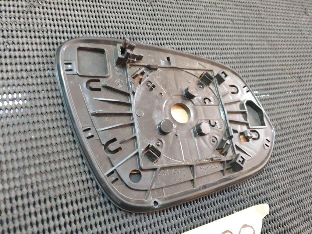 Toyota Hi-lux/SRX Rav 4 2018, 2019, 2020, 2021, 2022, 2023 Left Outer Mirror Glass