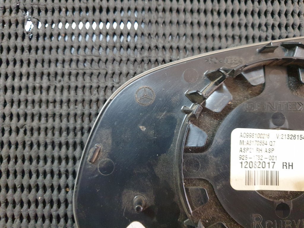 Mercedes-Benz C-Class, GLC W205, W253 2015, 2016, 2017, 2018, 2019 Right Outer Mirror Glass