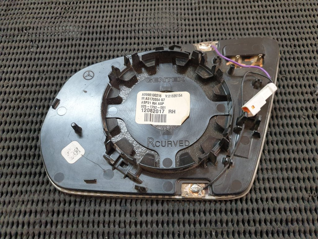 Mercedes-Benz C-Class, GLC W205, W253 2015, 2016, 2017, 2018, 2019 Right Outer Mirror Glass