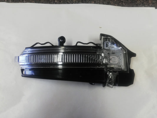 Audi Q8 RSQ8 2021 Right Outer Mirror Indicator Light