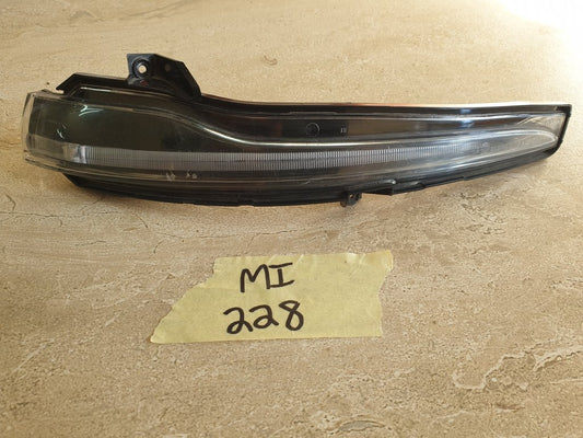 Mercedes-Benz C-Class W205, S205, C205 Right Outer Mirror Indicator Light