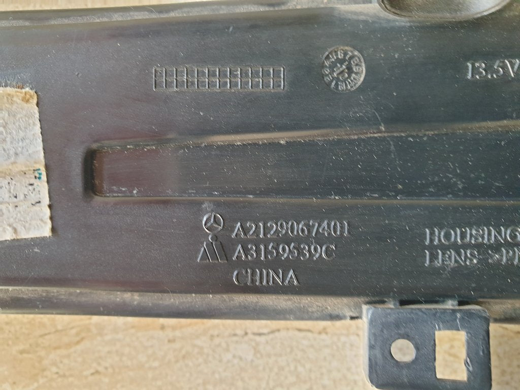 Mercedes-Benz C-Class, E-Class, S-Class W221 W204 W212 Left Outer Mirror Indicator Light