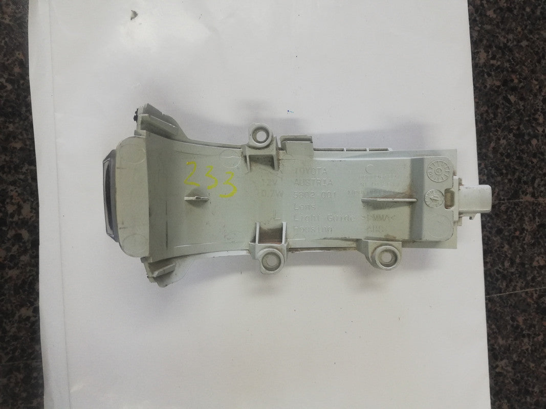 Toyota Corolla 2007, 2008, 2009, 2010 Left Outer Mirror Indicator Light