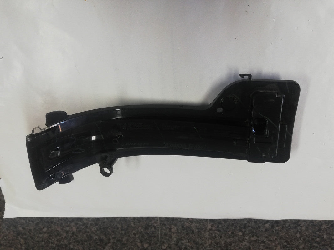 Toyota Hilux SRX 2018 Left Outer Mirror Indicator Light