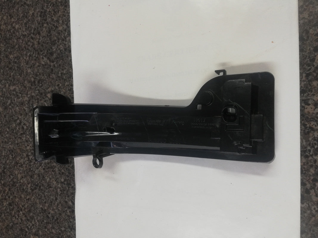 Toyota Hilux SRX 2018 Left Outer Mirror Indicator Light