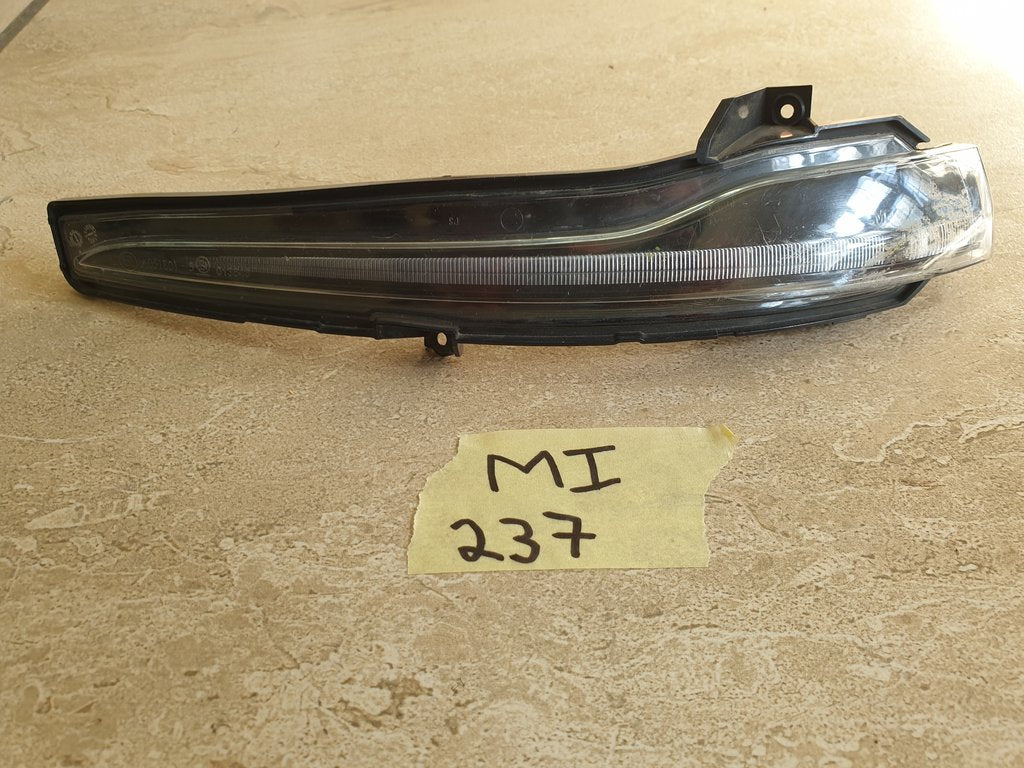 Mercedes-Benz C-Class W205 Left Outer Mirror Indicator Light