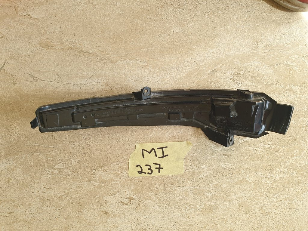 Mercedes-Benz C-Class W205 Left Outer Mirror Indicator Light