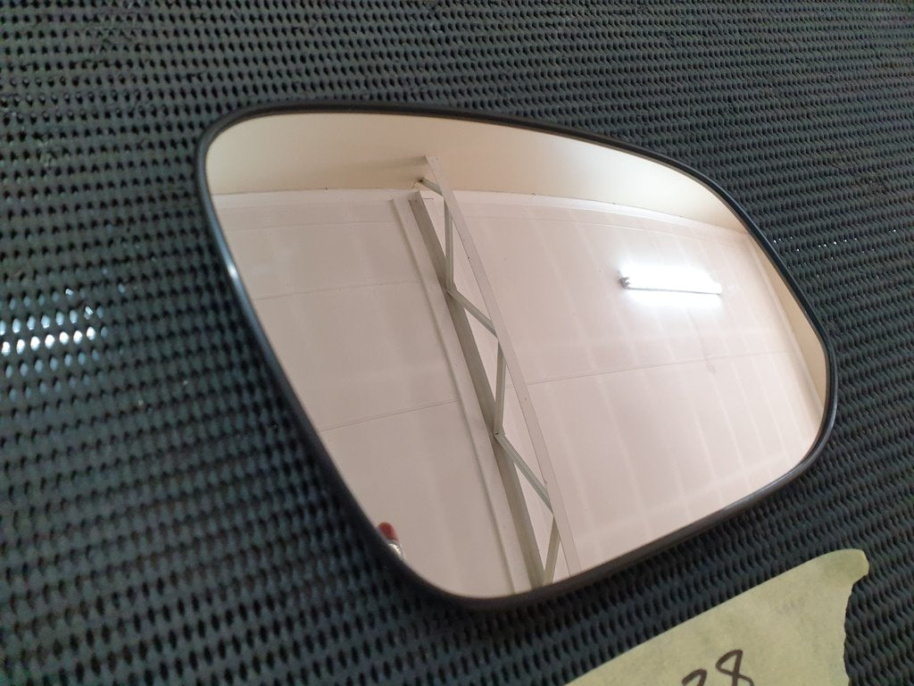 Toyota Fortuner 2021 Right Outer Mirror Glass