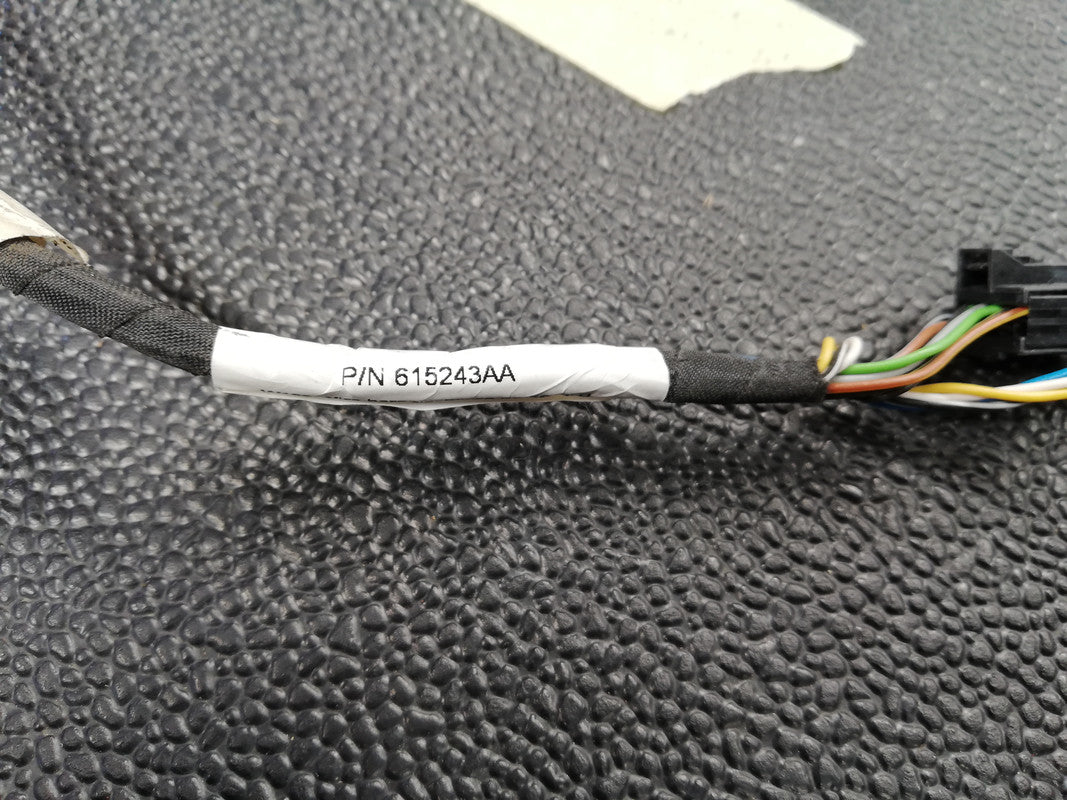 Mercedes-Benz GLE W166, 300 D 4MATIC 2016 Right Outer Mirror Base