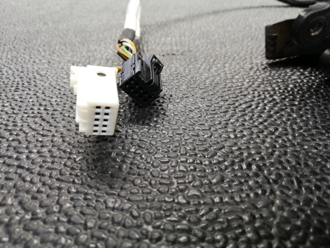 Mercedes-Benz GLE W166, 300 D 4MATIC 2016 Right Outer Mirror Base